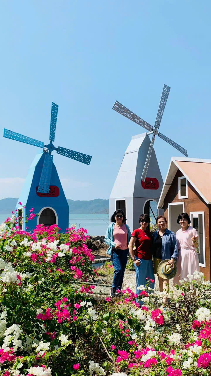 Tour  Nha Phu ( Đảo Khỉ - Suối Hoa Lan )